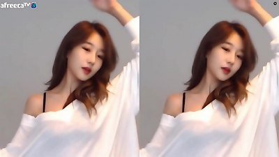 å…¬ä¼—å·ã€æ˜¯å°å–µå•¦ã€‘éŸ©å›½ä¸»æ’­å¾é›…æ€§æ„Ÿå¤§é•¿è…¿ç™½è‰²çƒ­èˆž