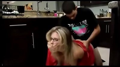 I pummel my milf neighbor in the morning