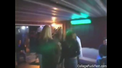 soiree student teenagers going lesbo during college