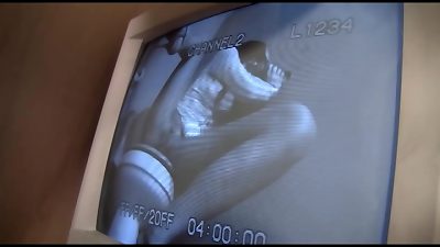 watch how rapid she grips the bill and gives this boy a oral job for a facial!