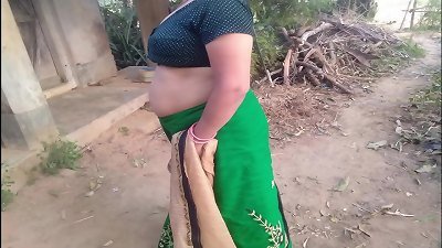 Bhabhi in green sari smashes under tree in the realm gonzo Bhabhi lovemaking