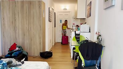 At the reception they were wrong to give me the keys and I ended up being torn up by a stranger