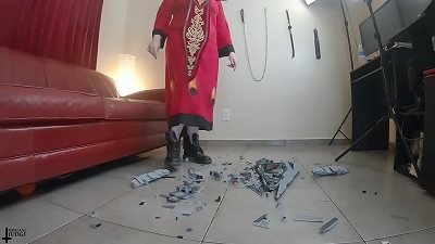 BTS Giantess Empress Destroys Star Destroyer