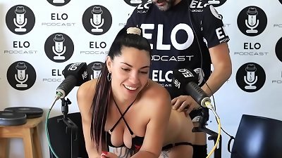 Ornella Tarchini heads through the spicy apartment of Elo Podcast